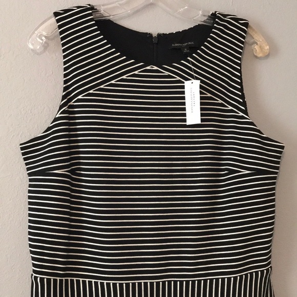 New dressy dress - Picture 2 of 4